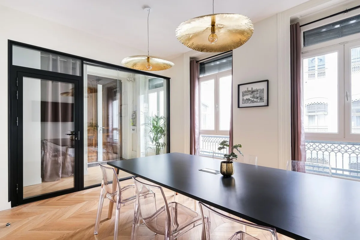 La verrière de la salle de réunion Core Group, 21 rue d’Algérie à Lyon